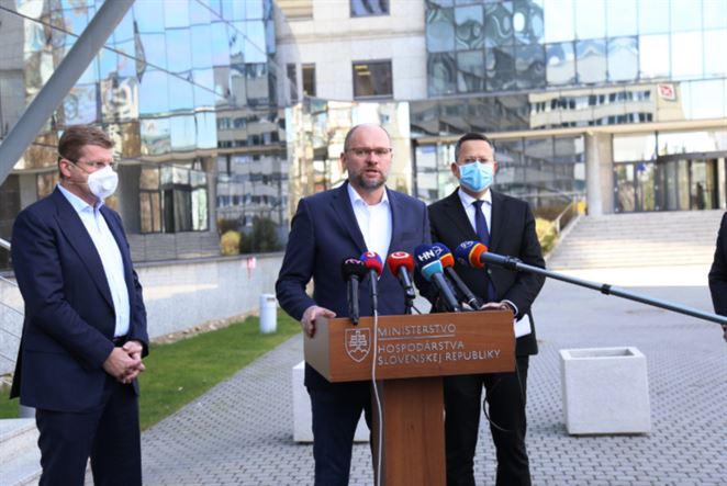 Žiga a Sulík sa dohodli na 13 opatreniach pre podnikateľov, jedno sa týka energetiky